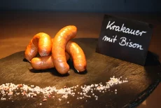 Krakauer mit Bison